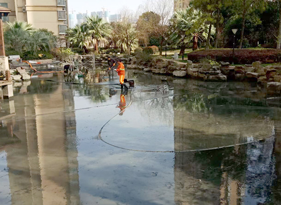 湖口景观池淤泥清理